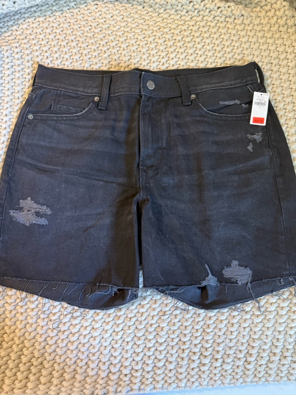 NWT Old Navy Slouchy Straight Black Distressed Denim Shorts